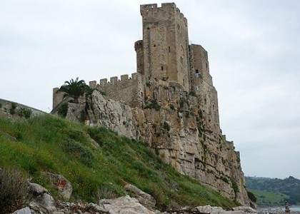 Il Castrum Petrae Roseti